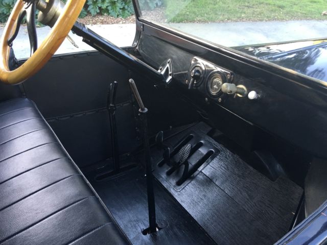 1924 Black Ford Model T Roadster