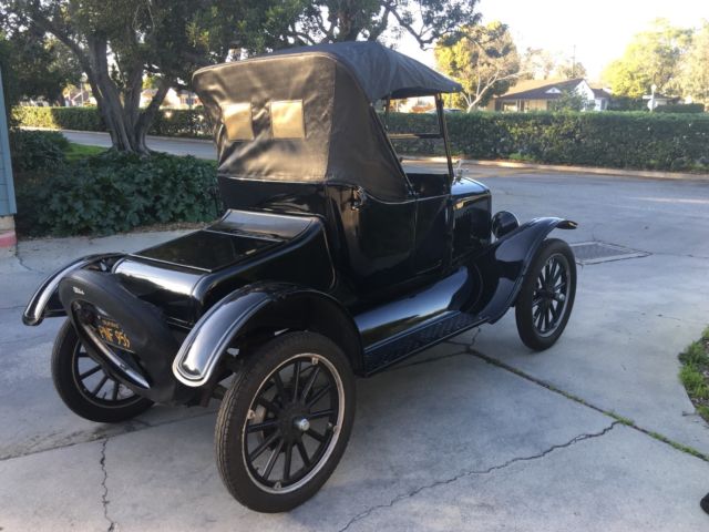 1924 Black Ford Model T Roadster