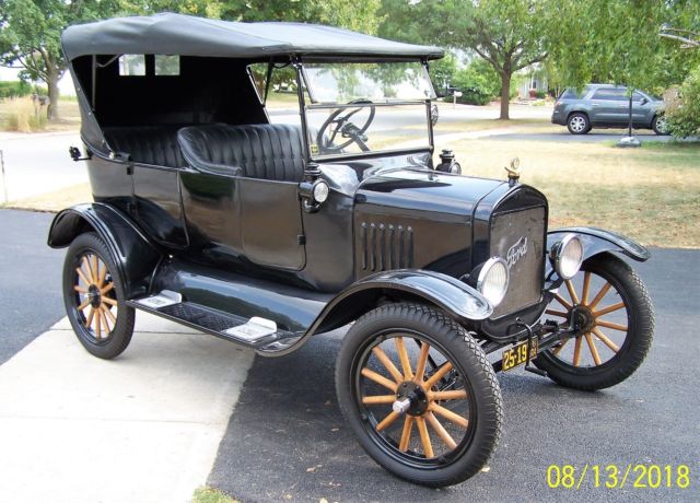 1924 Black Ford Model T Convertible