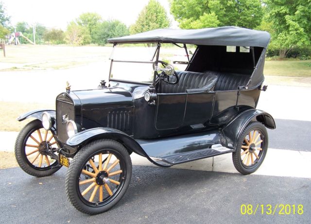 1924 Black Ford Model T Convertible