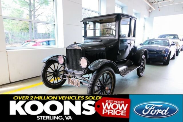 1924 Black Ford Model T Roadster