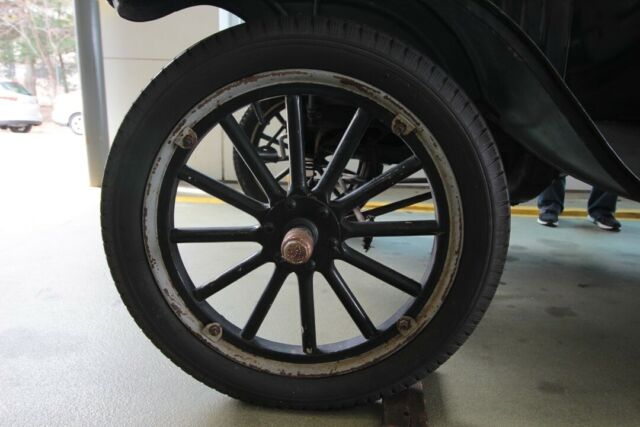 1924 Black Ford Model T Roadster