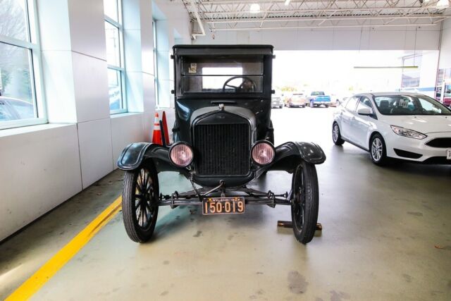 1924 Black Ford Model T Roadster