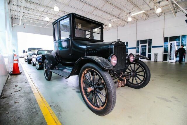 1924 Black Ford Model T Roadster