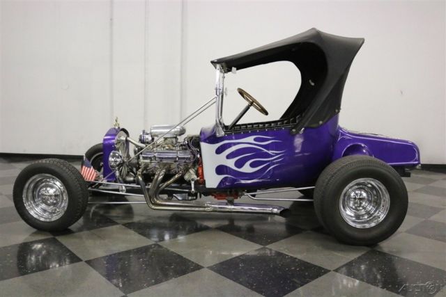 1924 Purple Ford T-Bucket