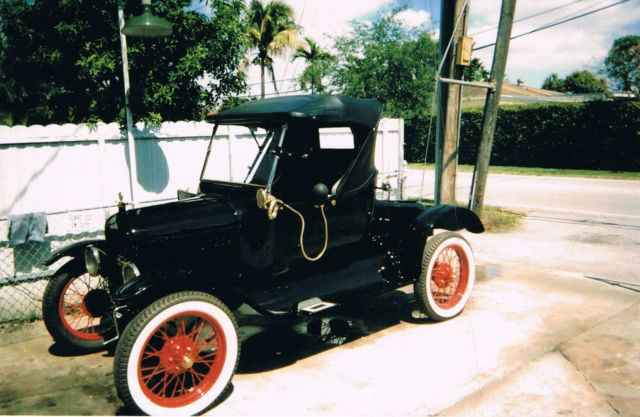 1925 Black Ford Model T Convertible