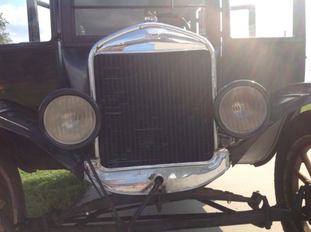 1925 Black Ford Model T Sedan