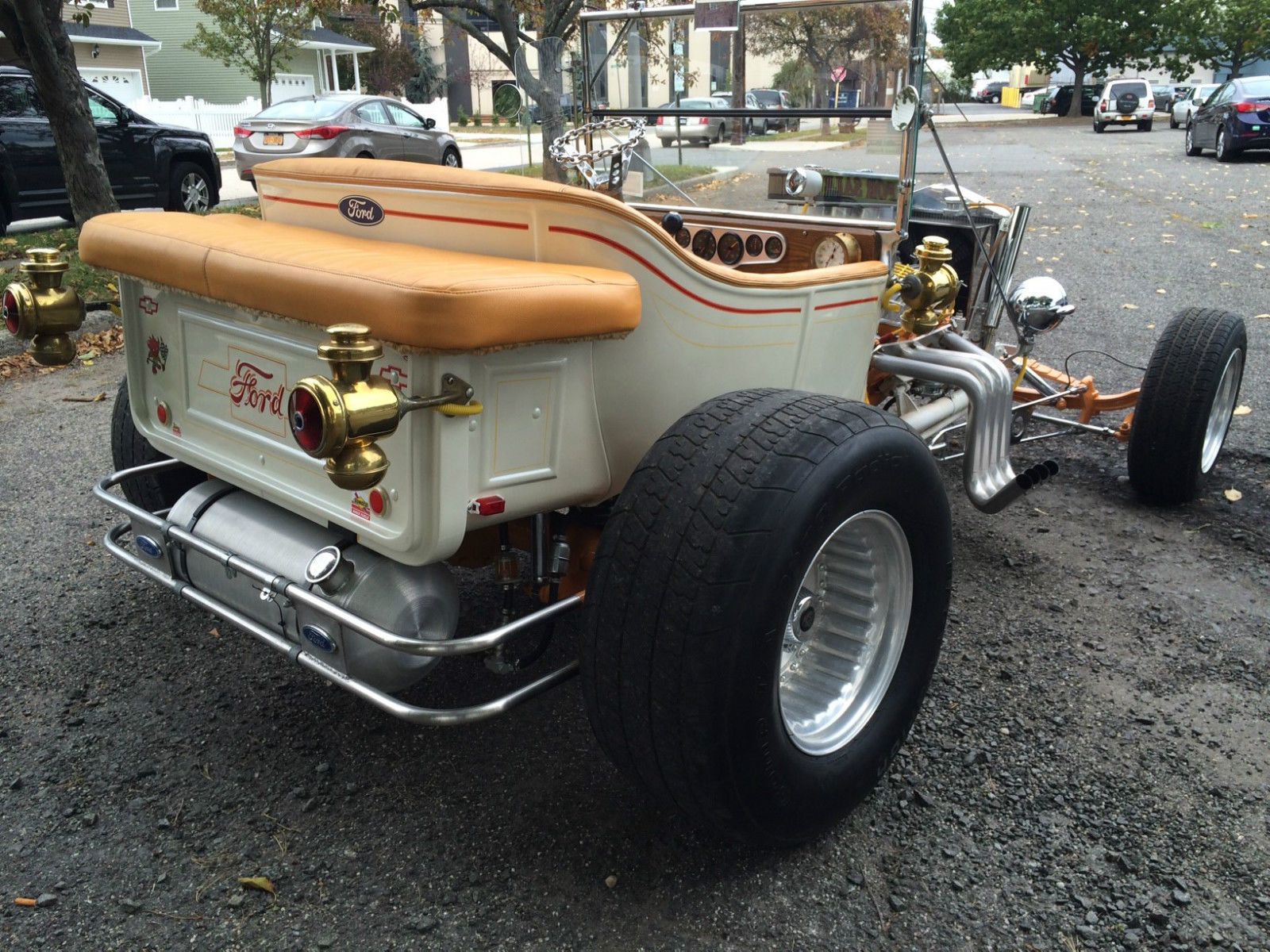 1925 Pearl White Ford Model T