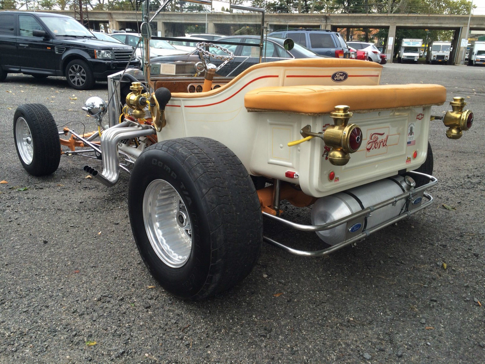 1925 Pearl White Ford Model T