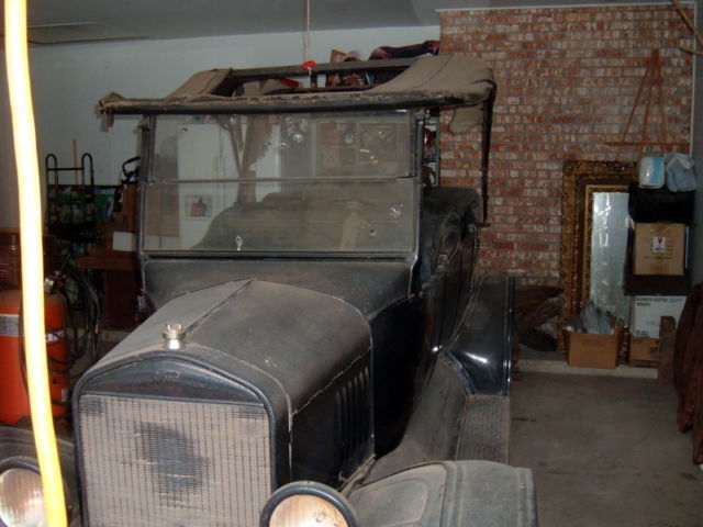 1925 Black Ford Model T Touring T