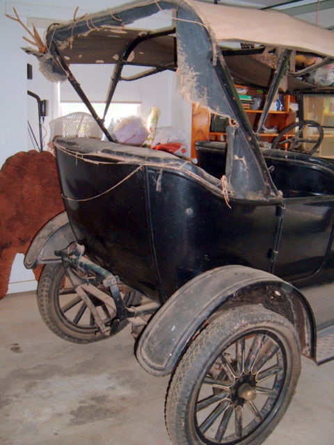 1925 Black Ford Model T Touring T