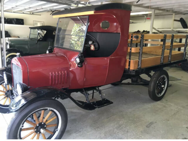 1925 Red Ford Model T