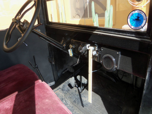 1925 Black Ford FORDOR Sedan