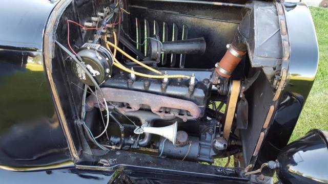 1925 Black Ford Model T Convertible roadster