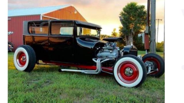 1925 Black Ford Model T Sedan