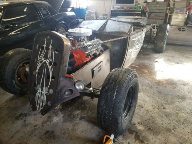 1925 rust like Ford F-150 Convertible