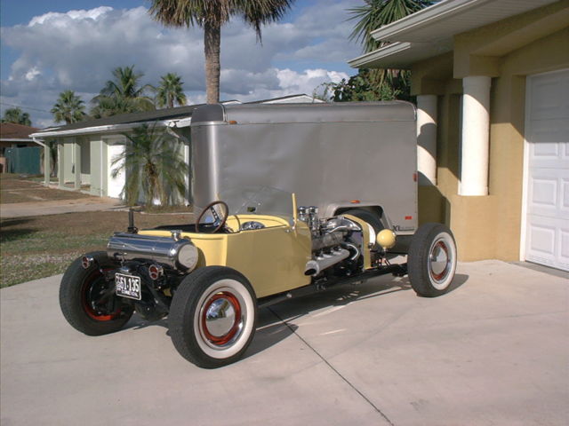 1926 Yellow Ford Model T Roadster