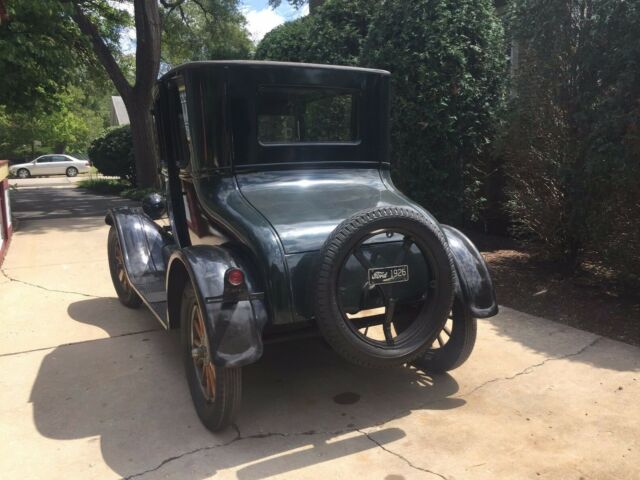 1926 Ford Model T Coupe