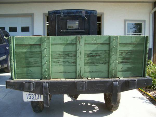 1926 Black and Green Ford Model T Standard Cab Pickup