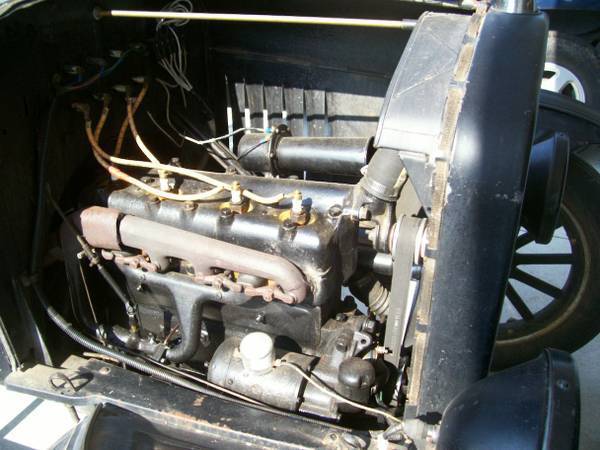 1926 Black and Green Ford Model T Standard Cab Pickup