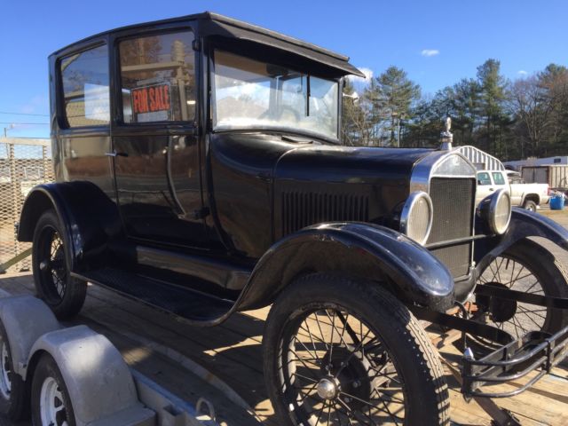 1926 black Ford Model T tudor