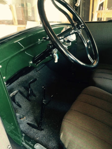 1926 dark green Ford Model T 2 door