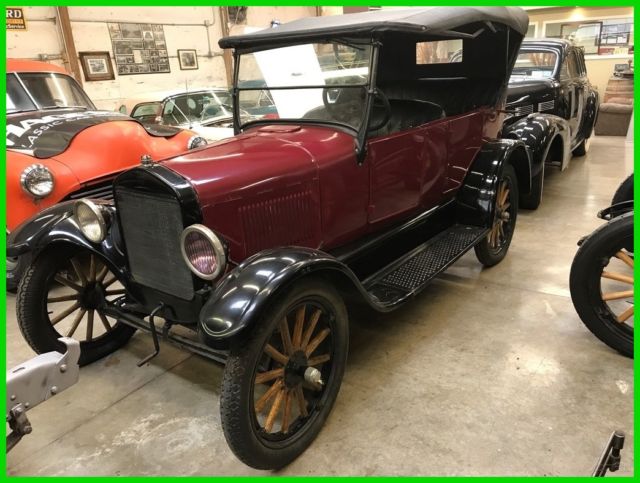 1926 Red Ford Model T Sedan