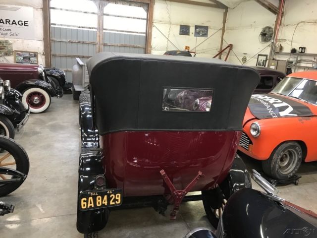 1926 Red Ford Model T Sedan