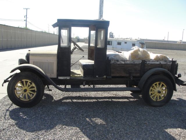 1927 Yellow/Black Chevrolet Other Pickups Pick-up