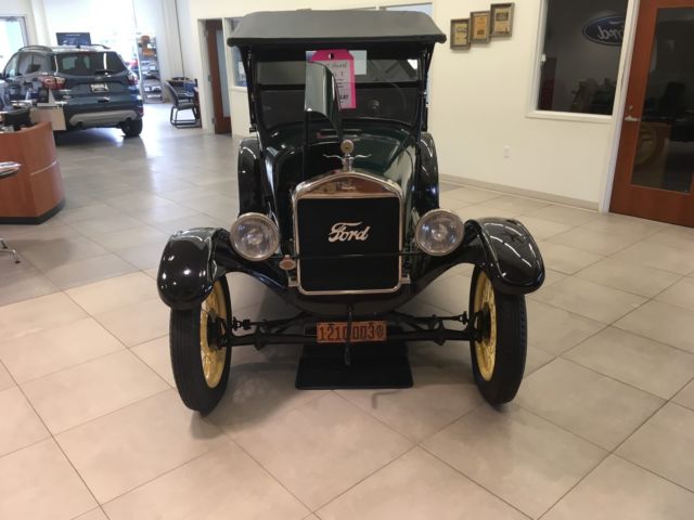 1927 Green Ford Model T Convertible