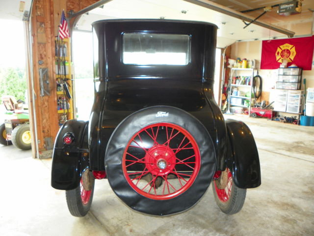 1927 Black Ford Model T Coupe