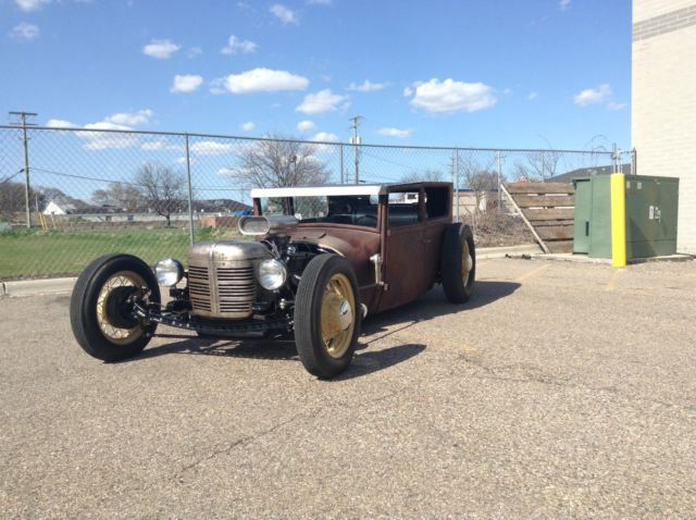 1927 Rust Ford Model T Tudor sedan
