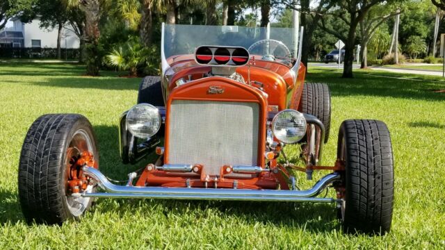 1927 Brown Ford Model T Convertible