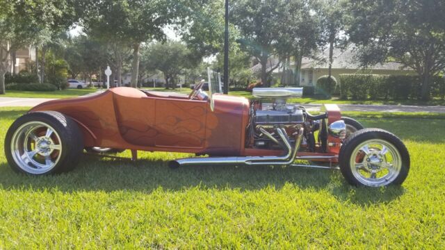 1927 Brown Ford Model T Convertible