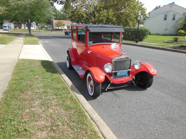 1927 Red Ford Model T Coupe