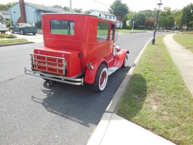 1927 Red Ford Model T Coupe
