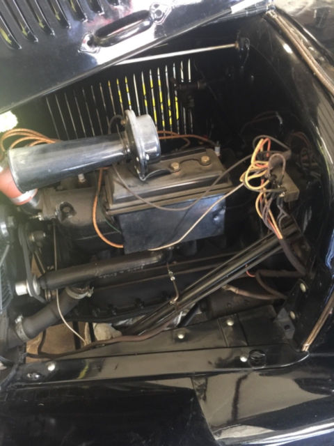 1927 Black Ford Model T Coupe