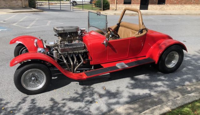 1927 Red Ford Model T Convertible