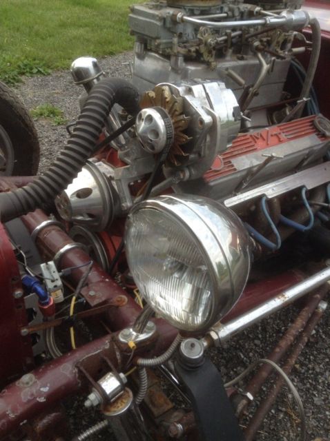 1927 maroon Ford Model T