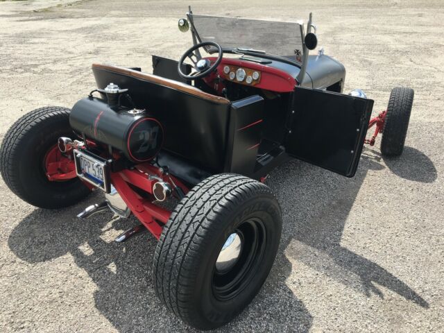 1927 Black Ford Model T