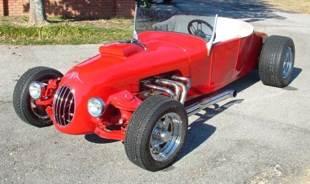 1927 Red Ford Model T Convertible