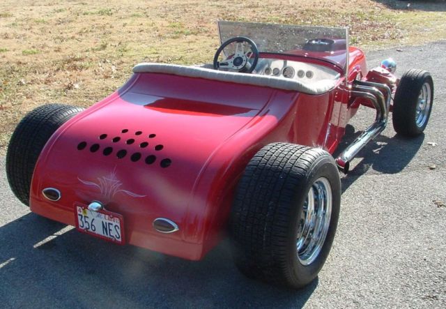 1927 Red Ford Model T Convertible