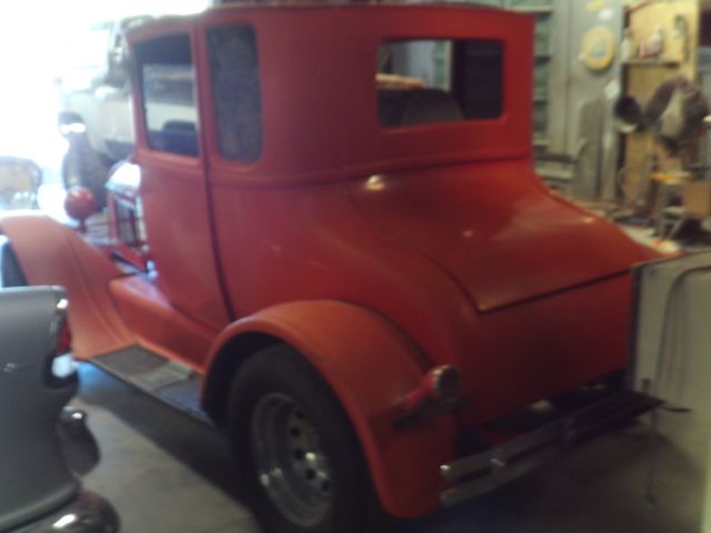 1927 Red Ford Model T Coupe