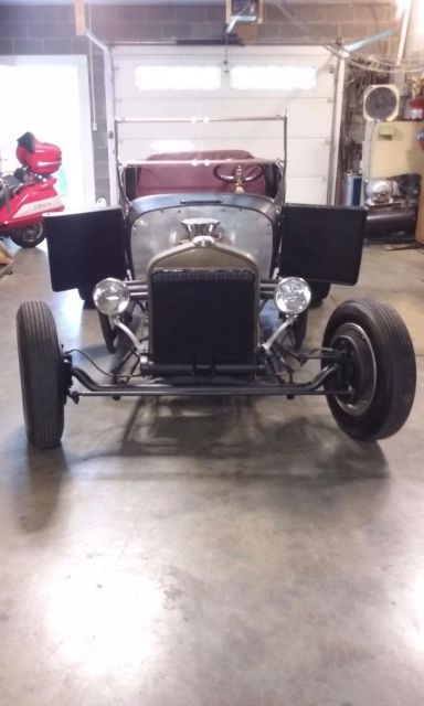 1927 Black Ford Model T