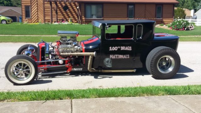 1927 Black / Red Ford Model T Coupe