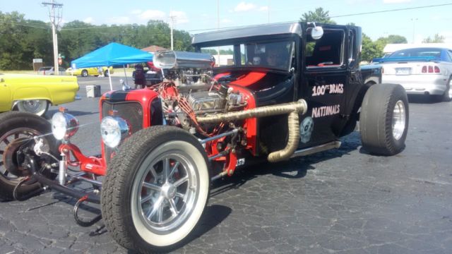 1927 Black / Red Ford Model T Coupe