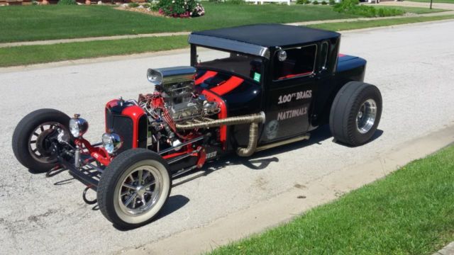 1927 Black / Red Ford Model T Coupe