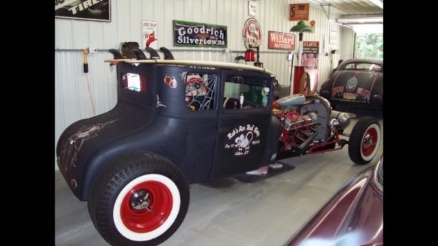 1927 Black Ford Model T Coupe