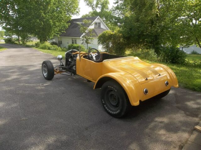 1927 Yellow Ford Model T Roadster no top