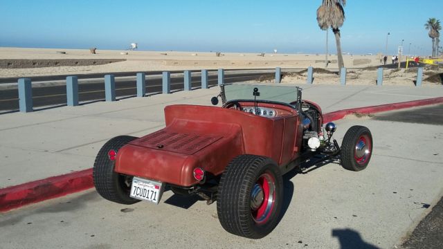 1927 Red Ford Model T Convertible